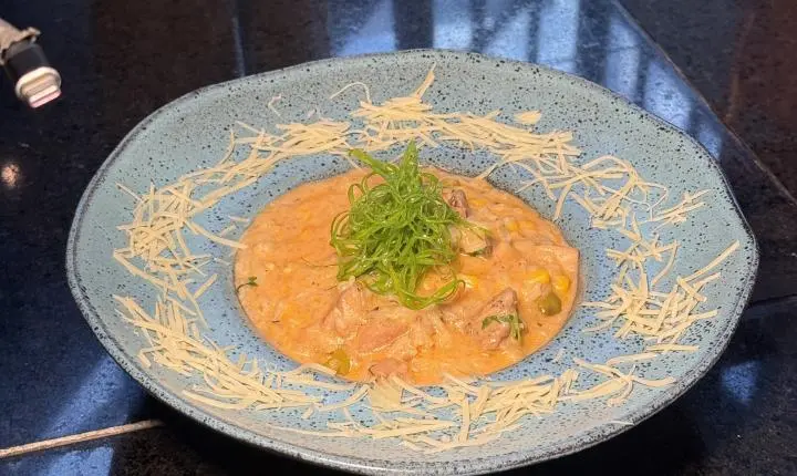 Arroz cremoso de frango: aprenda a receita no Chef JPB