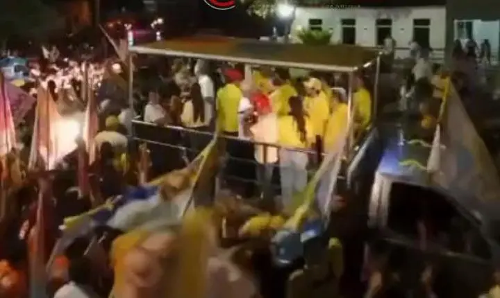 Multidão nas ruas: ato de Denise Bayma surpreende Lucas Ribeiro e João Azevêdo em Bom Jesus